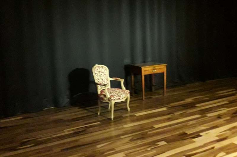 escena vistiendo sombras