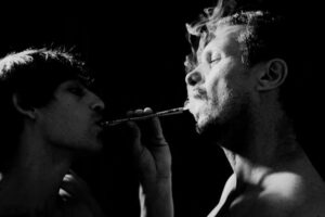 El último, diatriba de amor por mensaje de audio