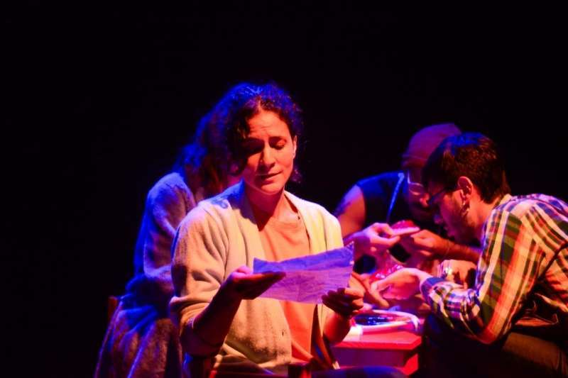 escena de la obra de teatro secuela
