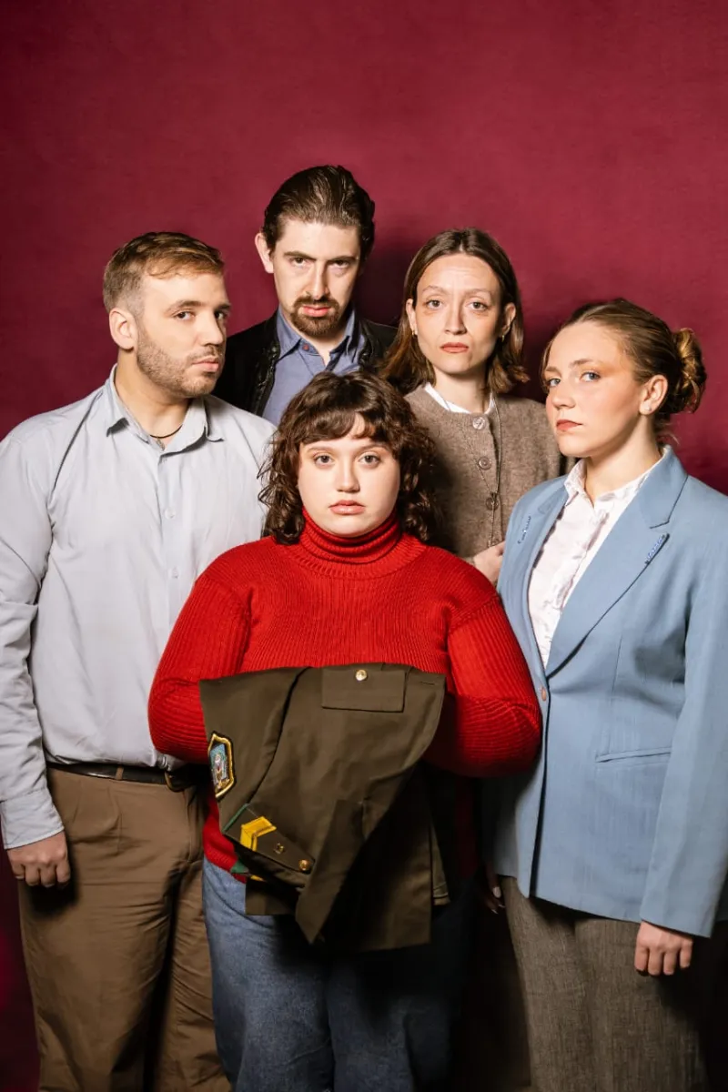 Elenco de la obra teatral 25 millones de argentinos